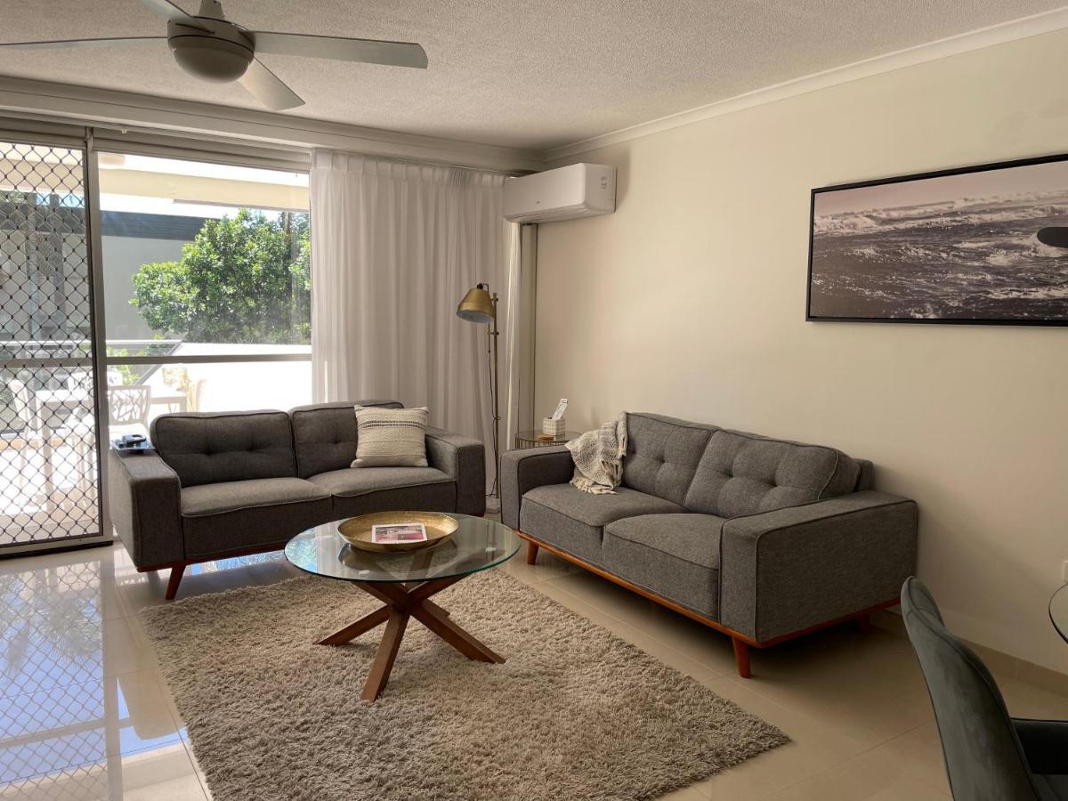Baronnet Apartments โกลด์โคสต์ ภายนอก รูปภาพ