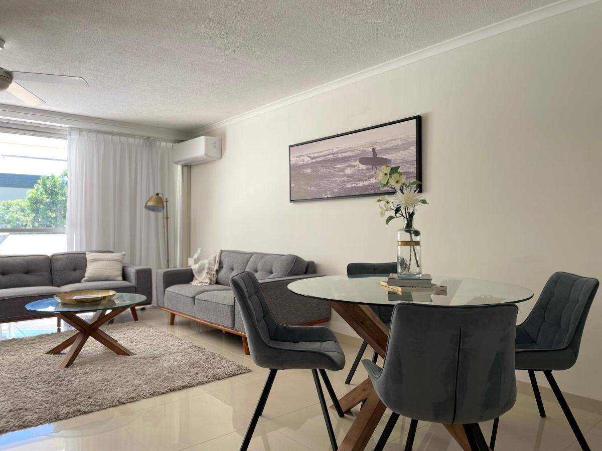Baronnet Apartments โกลด์โคสต์ ภายนอก รูปภาพ
